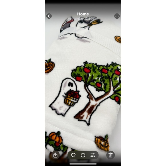 Isaac Mizrahi Halloween Hand Towels Set of 2 Ghost Pumpkin Fall Decor - Picture 1 of 4
